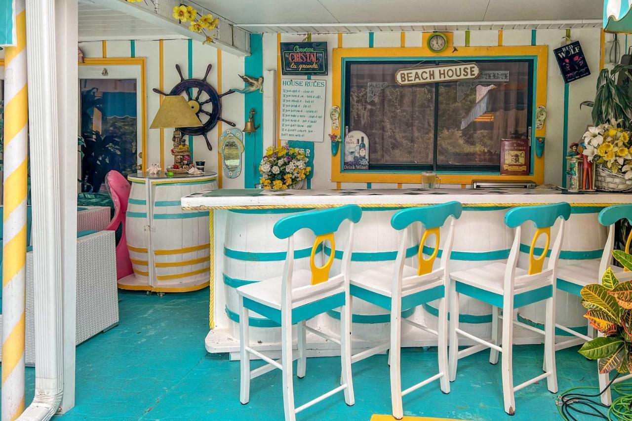 Appartamento Pams Mermaid House With Riverfront Yard And Lanai! Weeki Wachee Esterno foto